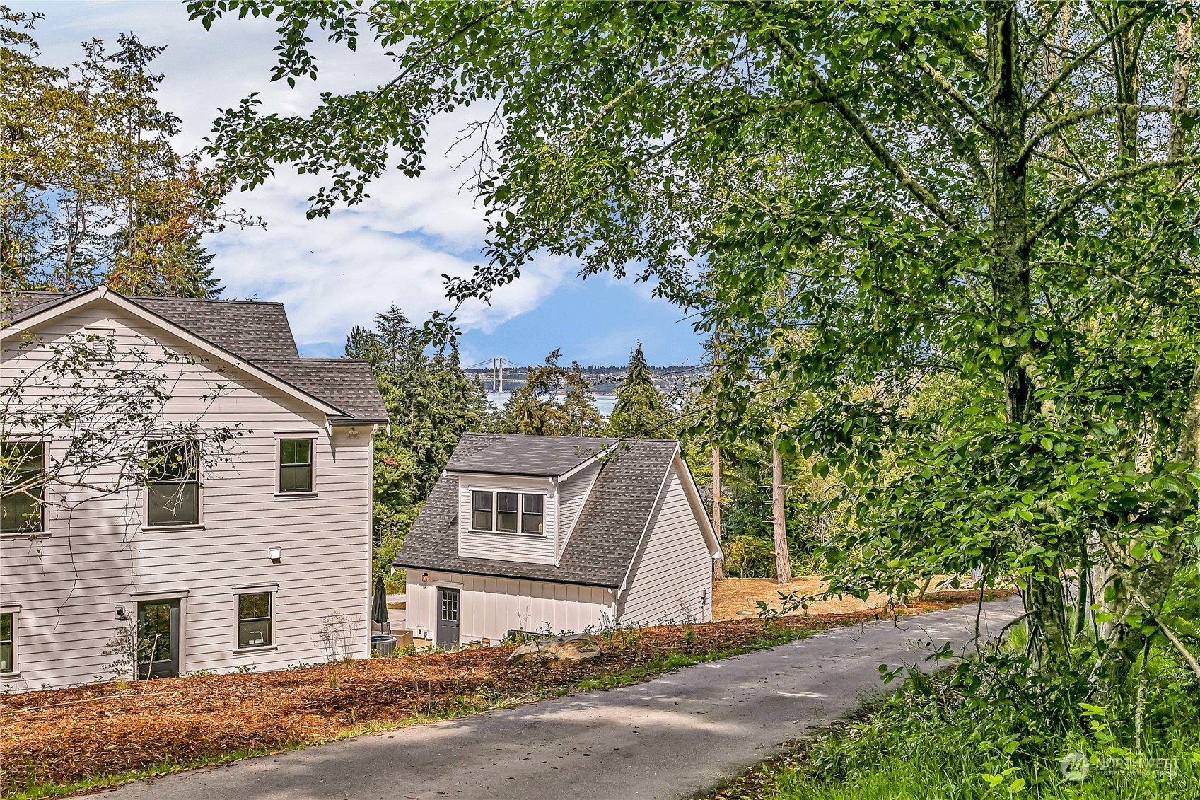 1151 Leschi Drive