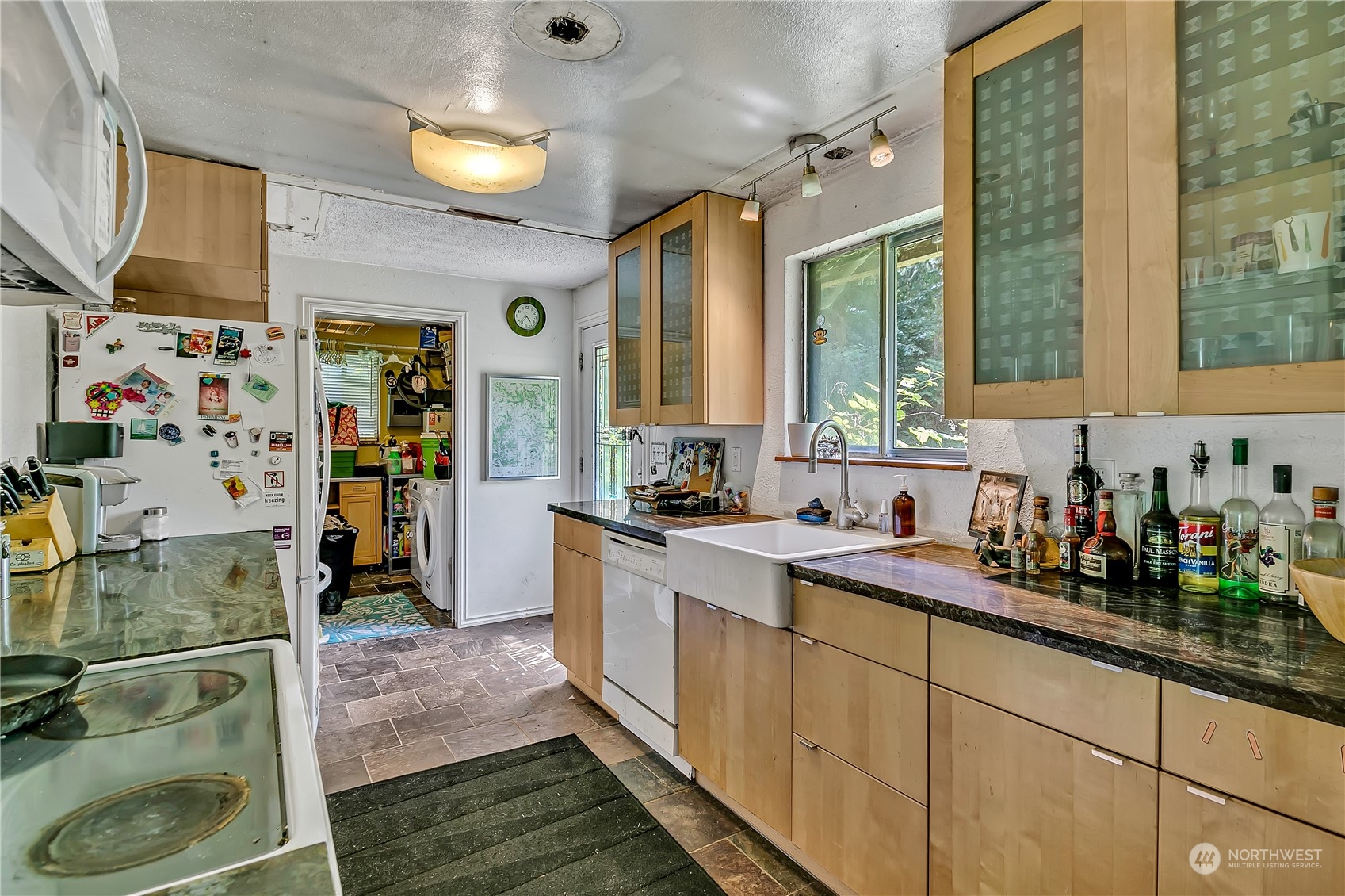 1151 Leschi Drive