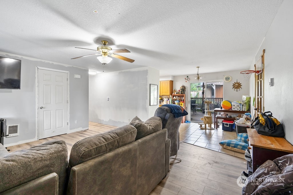 325 Cedar Court