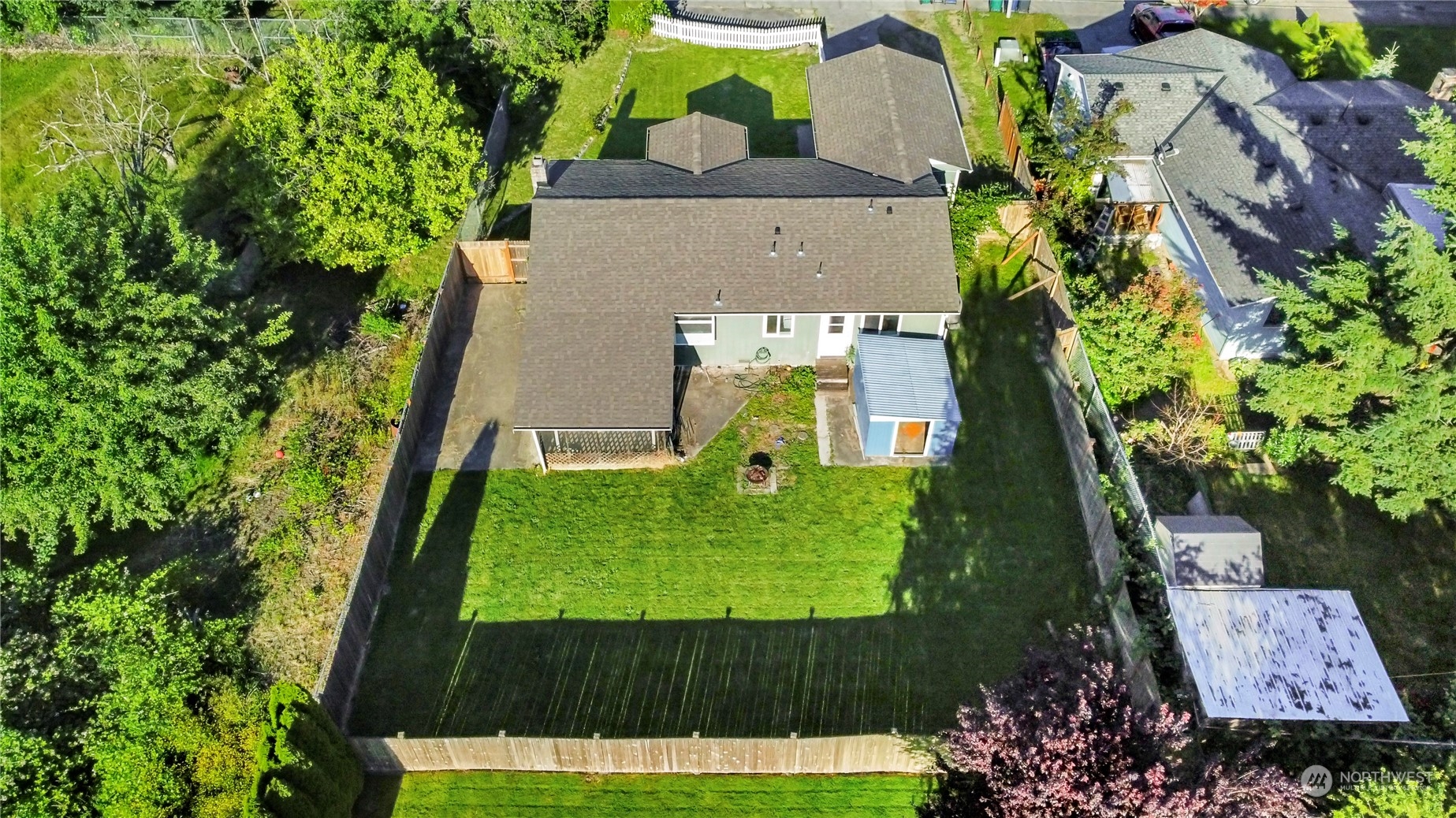 6216 57th Avenue NE