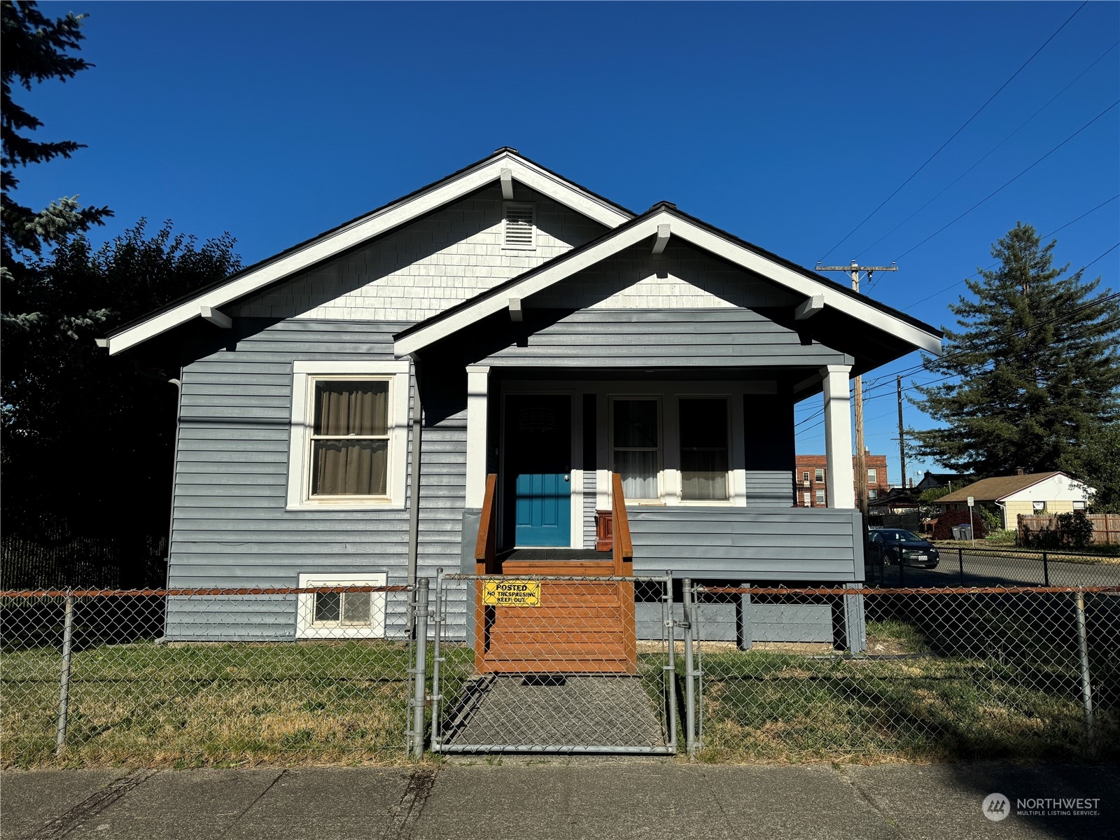 802 Broadway Avenue