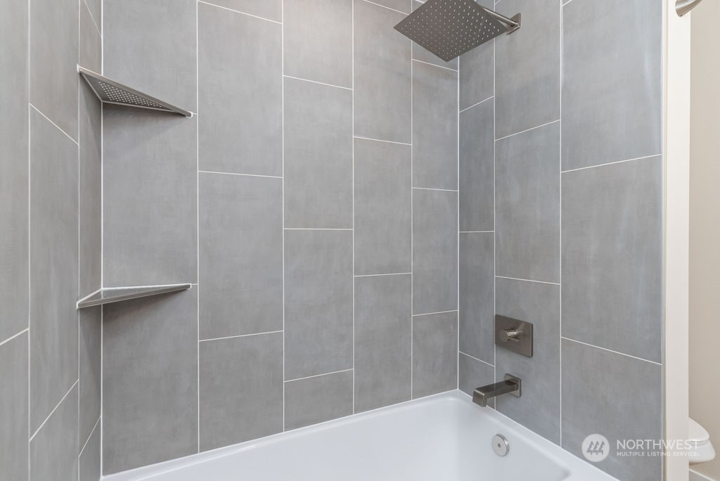 38016 Enumclaw Franklin Road SE
