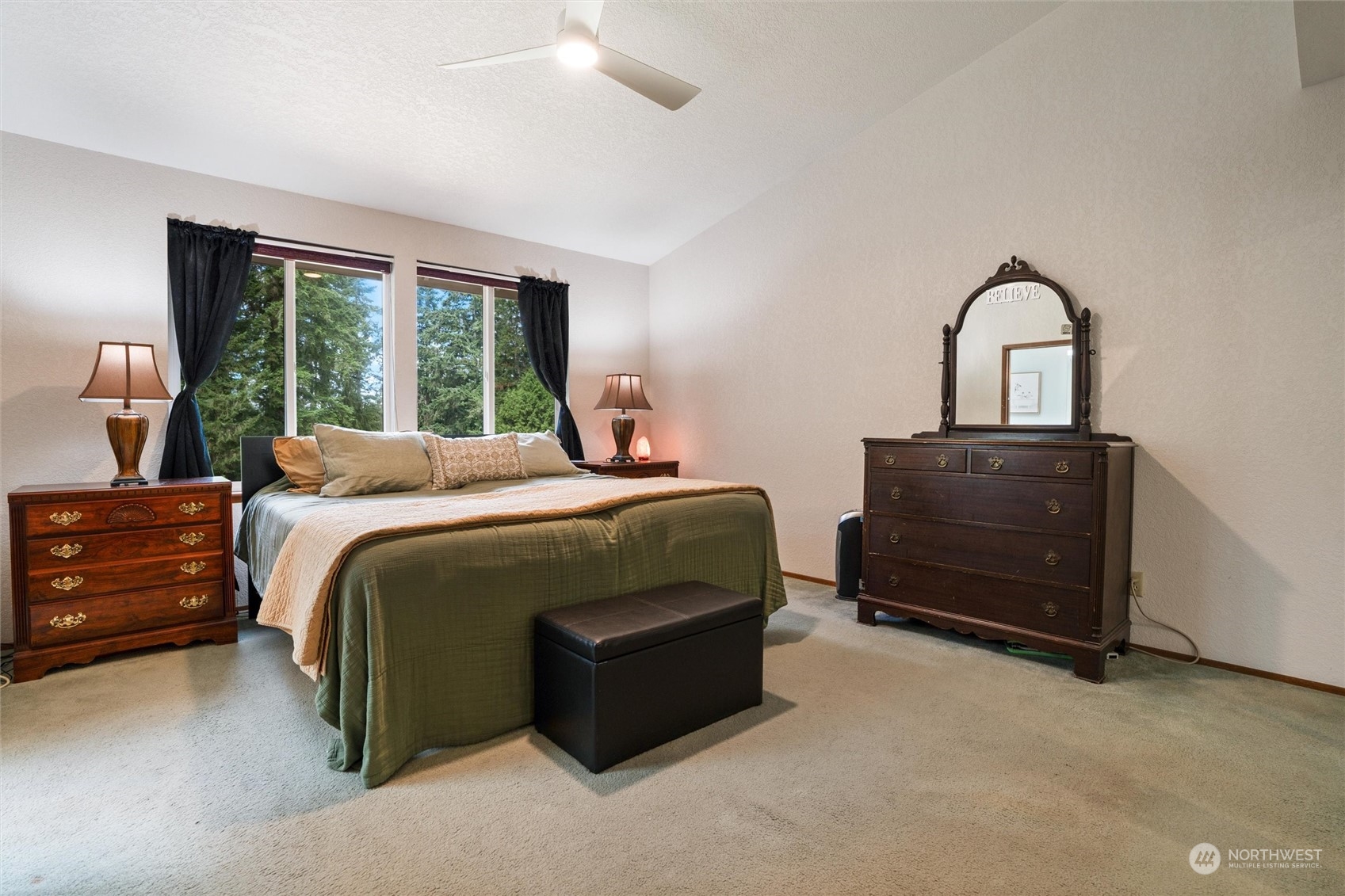 1655 NW Hidden Place