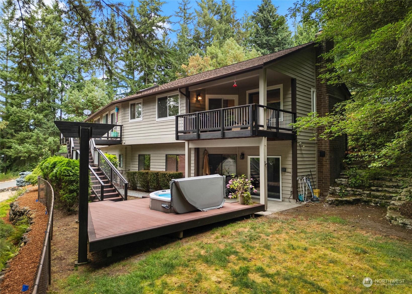 1655 NW Hidden Place