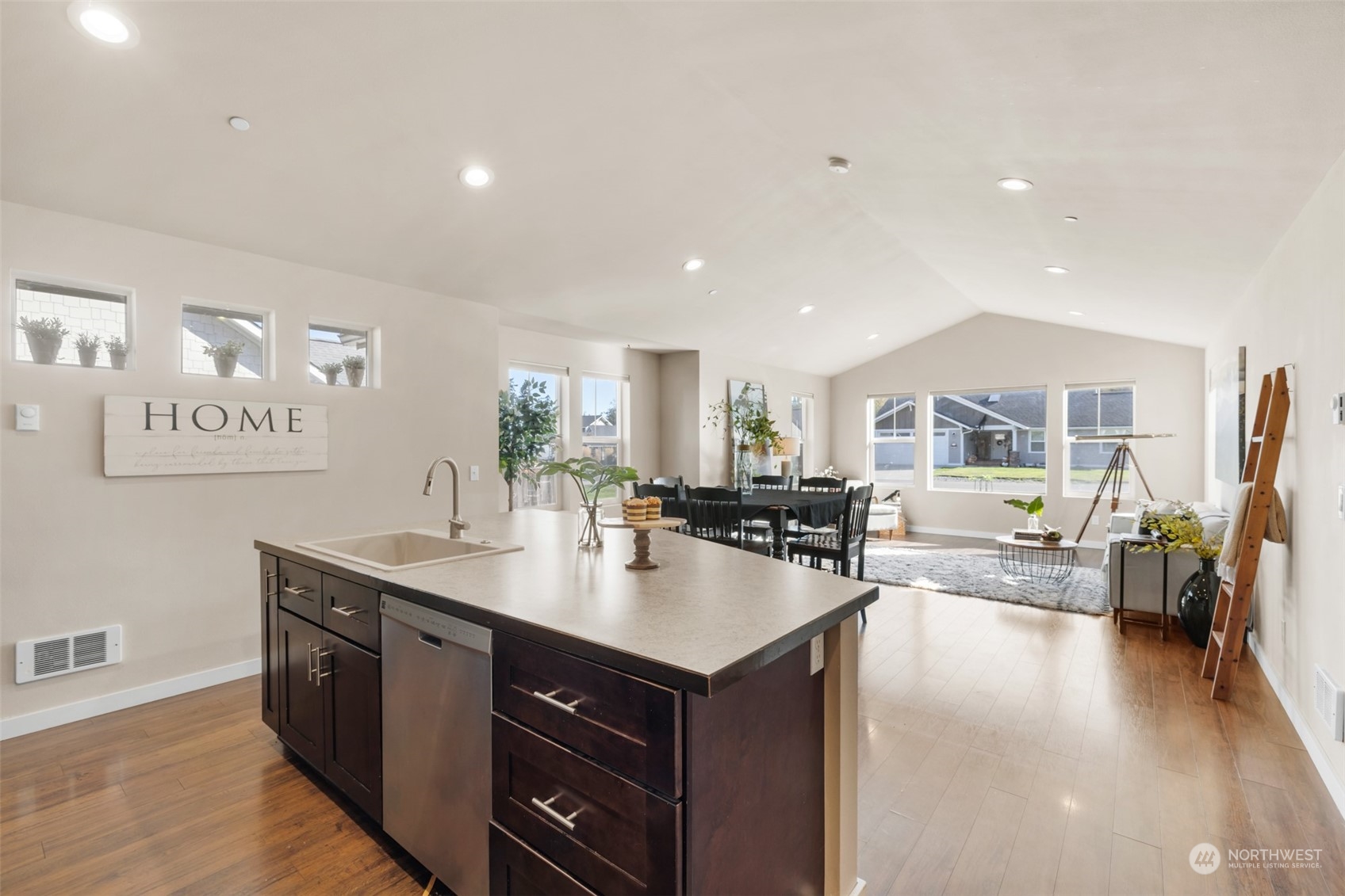 1312 Dutch Drive
