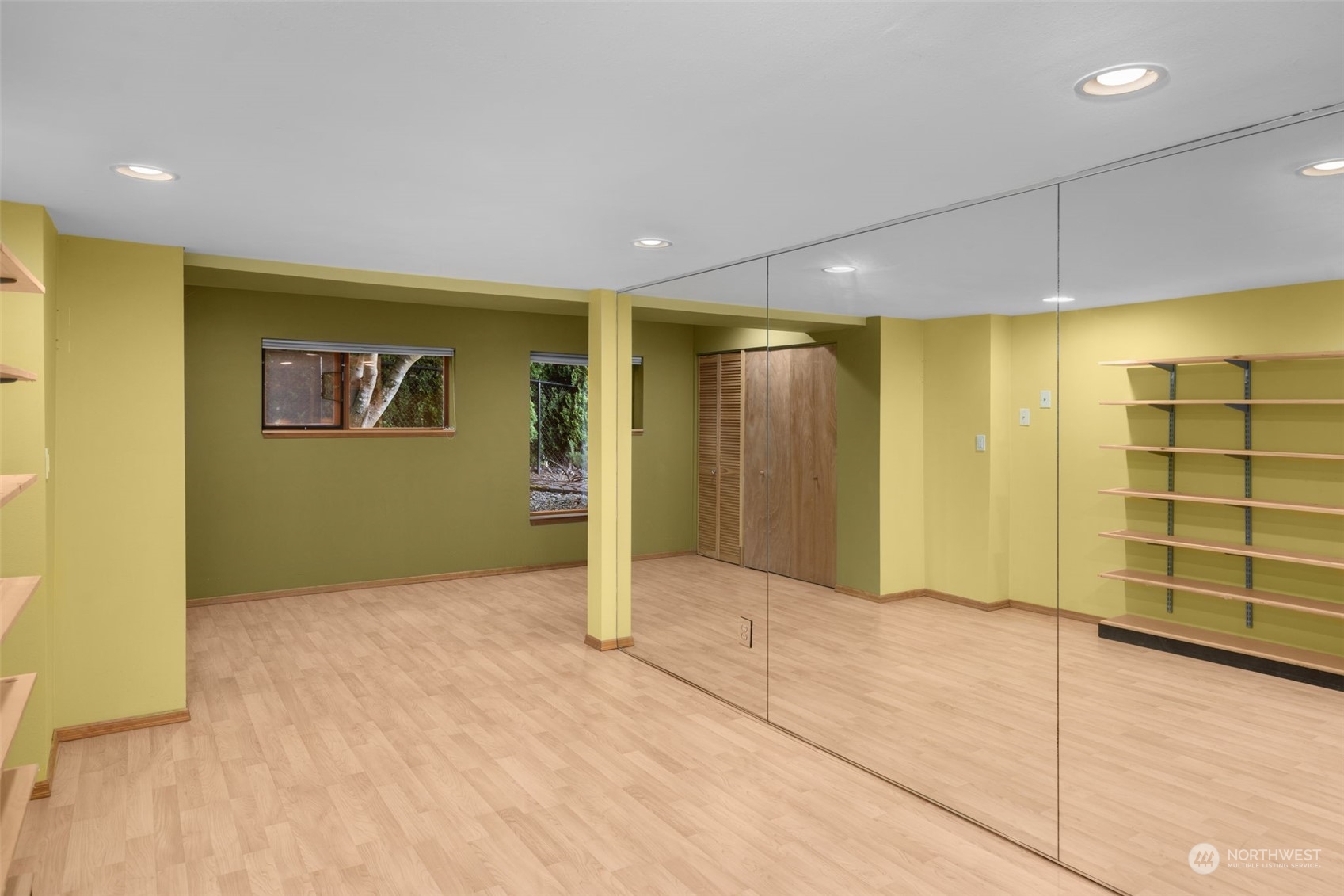 8538 NE Juanita Drive