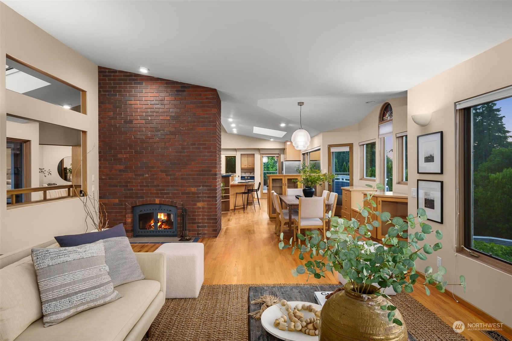8538 NE Juanita Drive