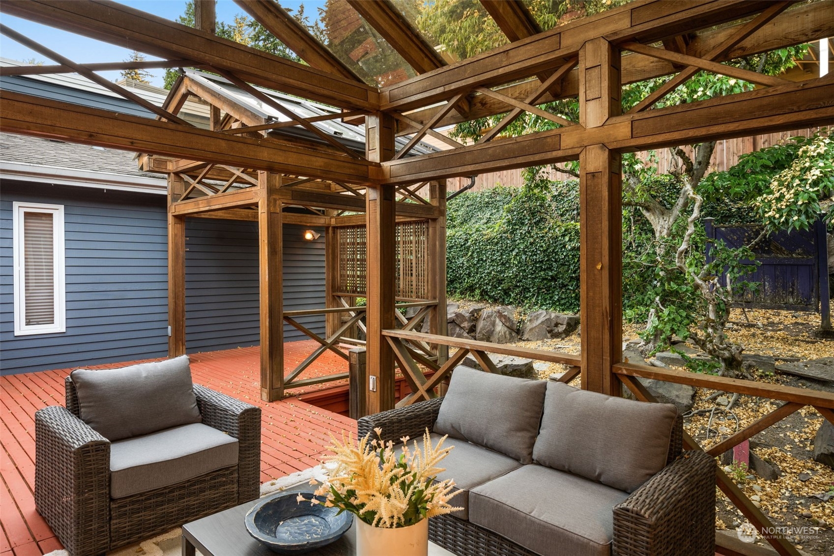 8538 NE Juanita Drive