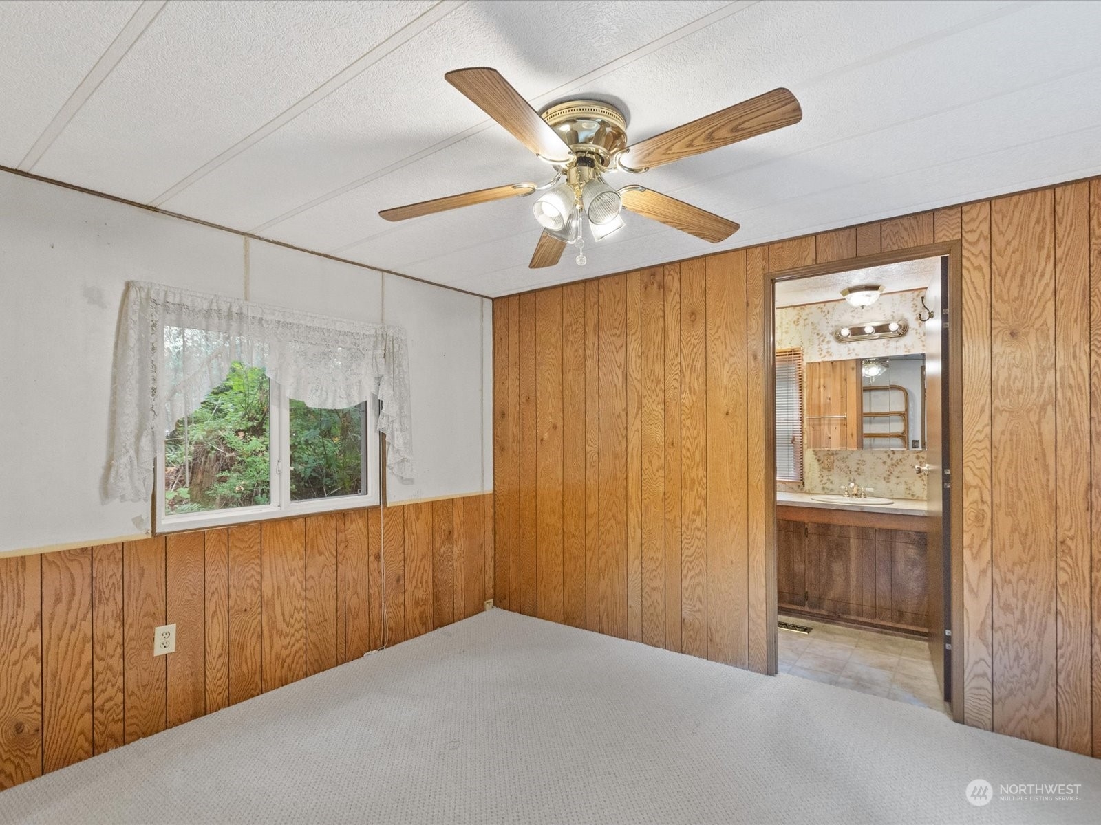 22429 Echo Lake Road