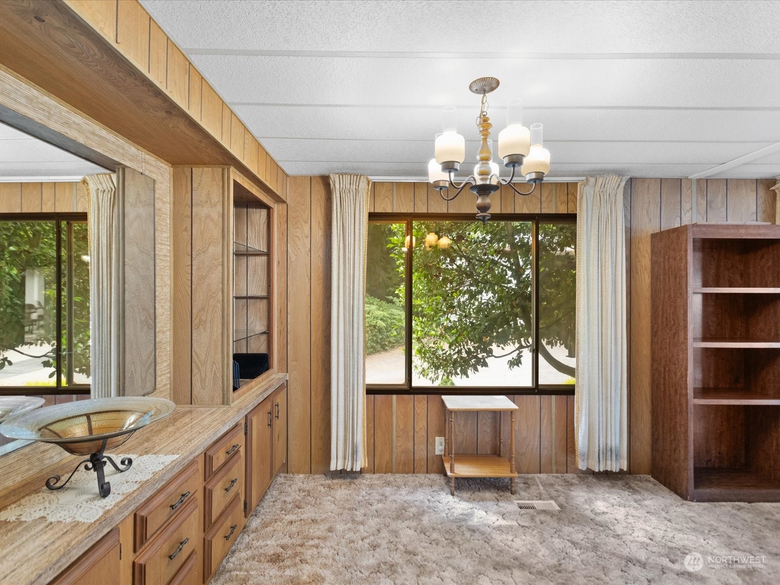 22429 Echo Lake Road