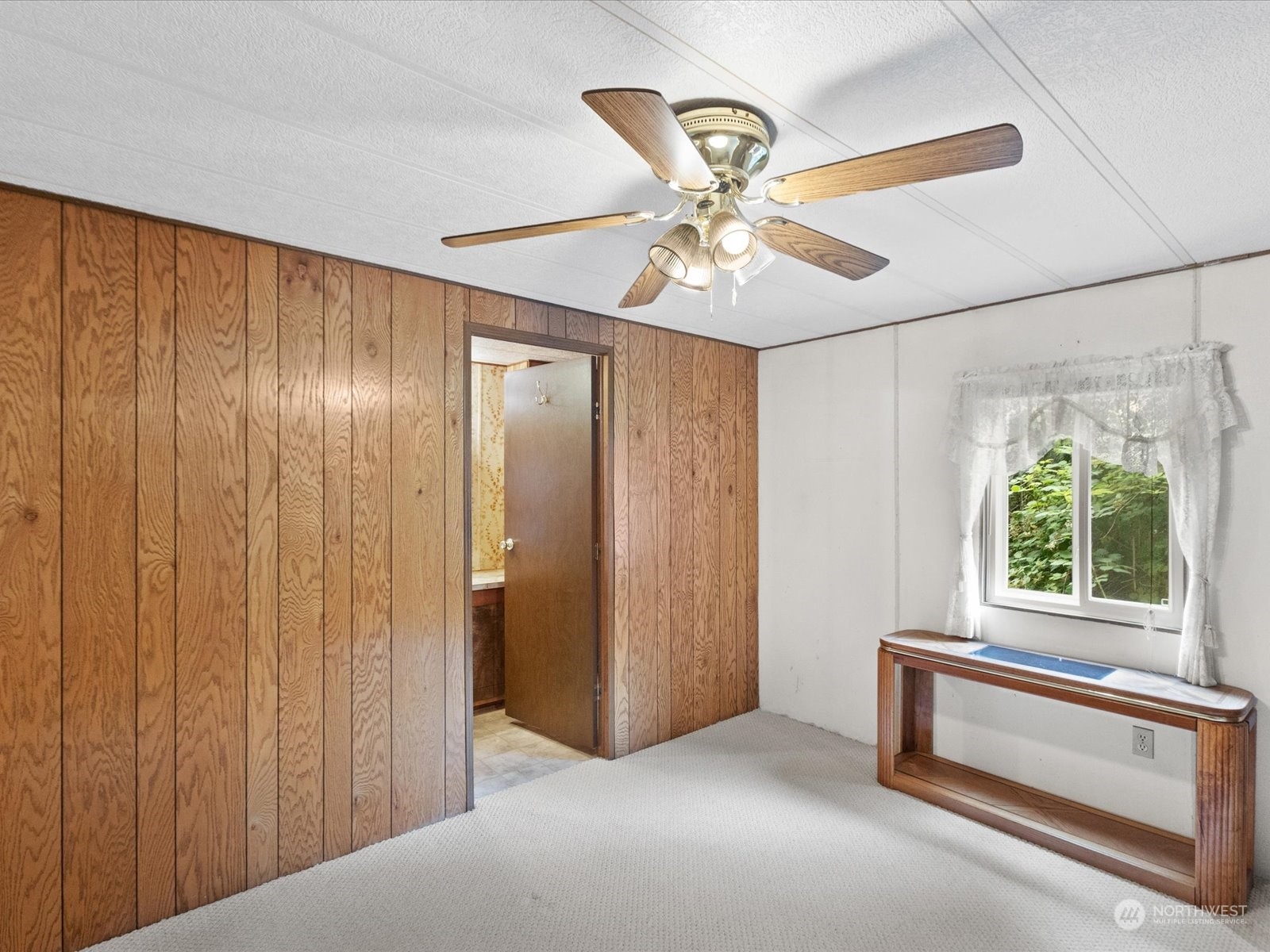 22429 Echo Lake Road