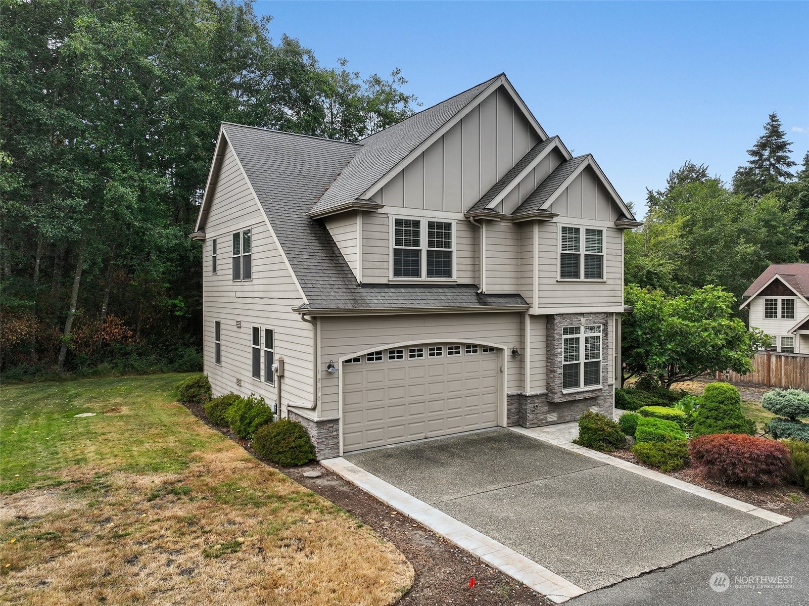 1890 Redwood Drive