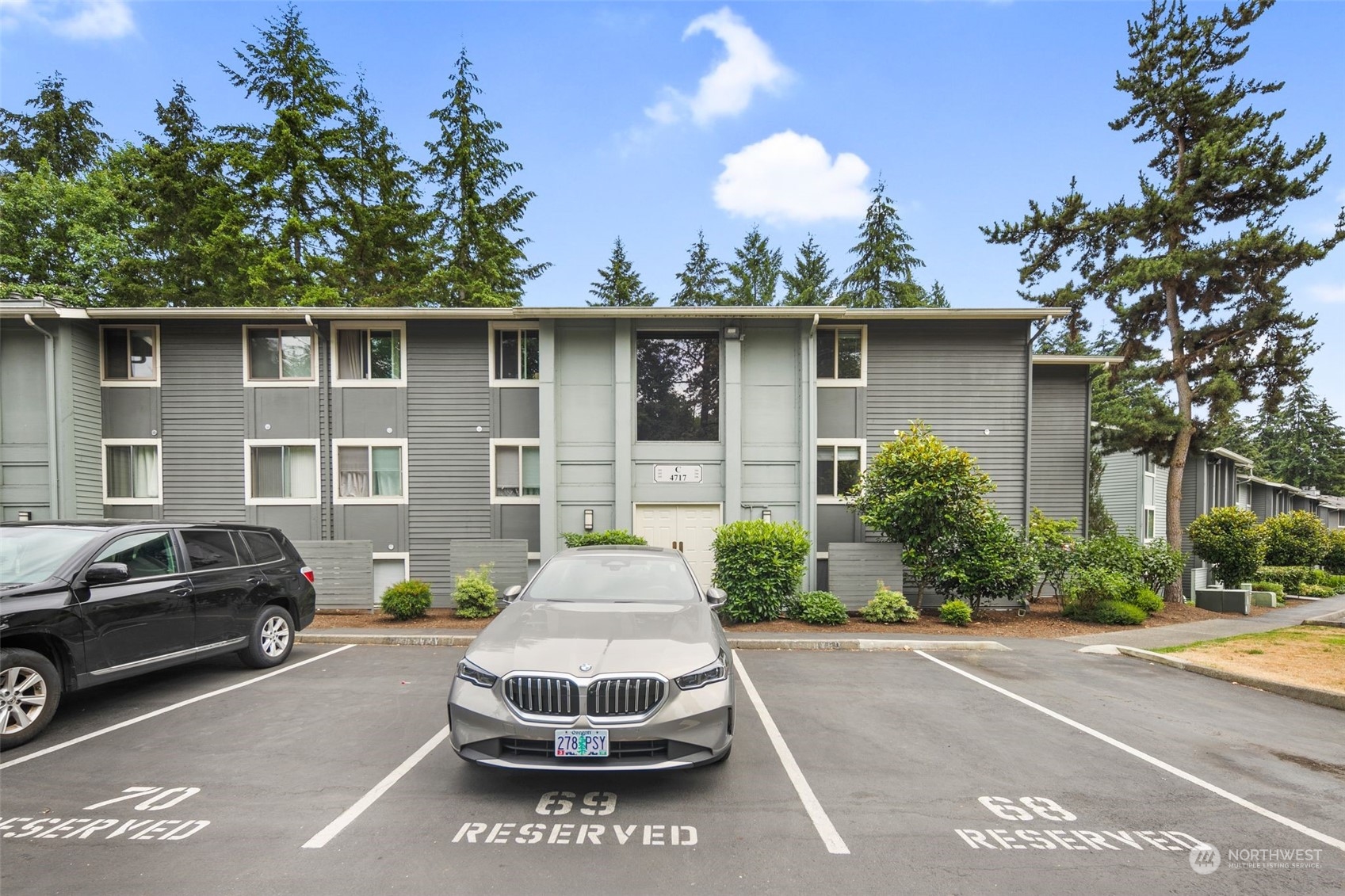 4717 W Lake Sammamish Parkway SE Unit: C206