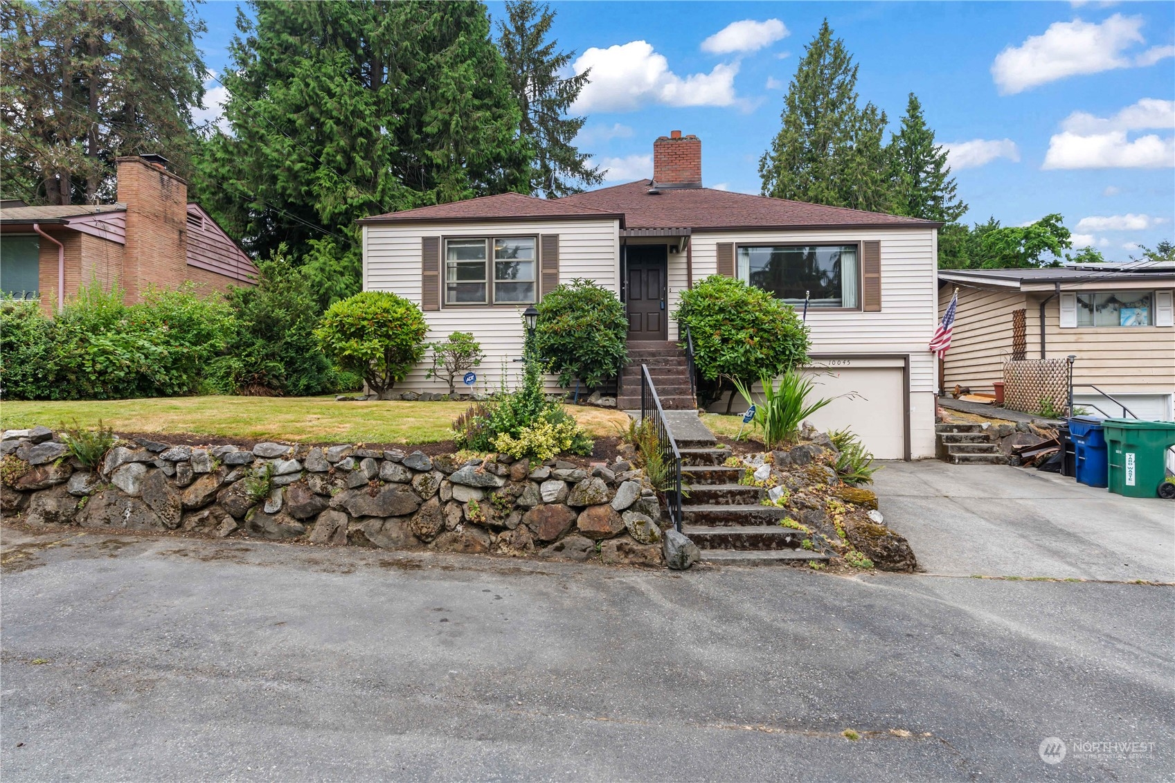 10045 38th Avenue NE
