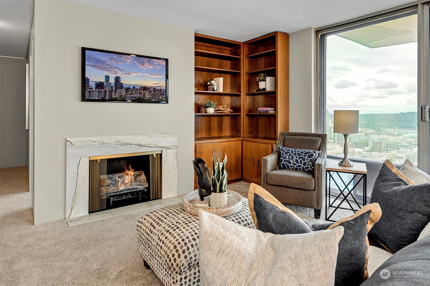 4540 8th Avenue NE Unit: 2001
