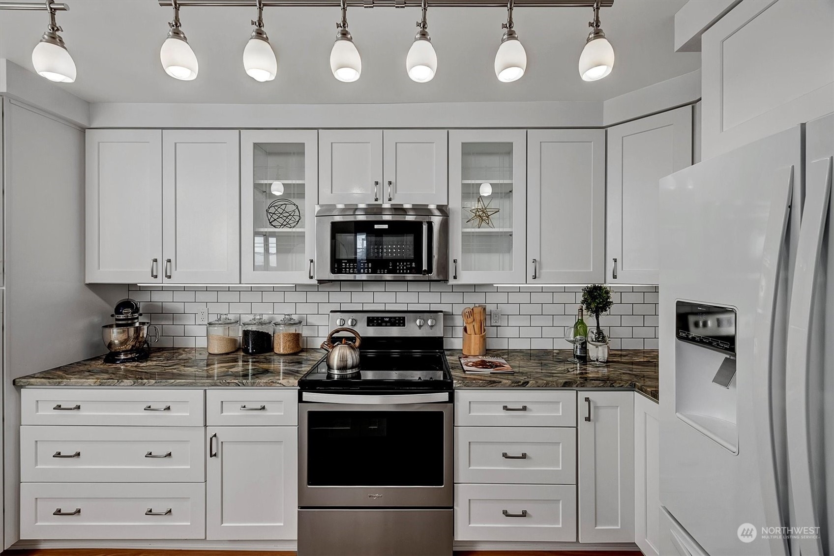 4540 8th Avenue NE Unit: 2001