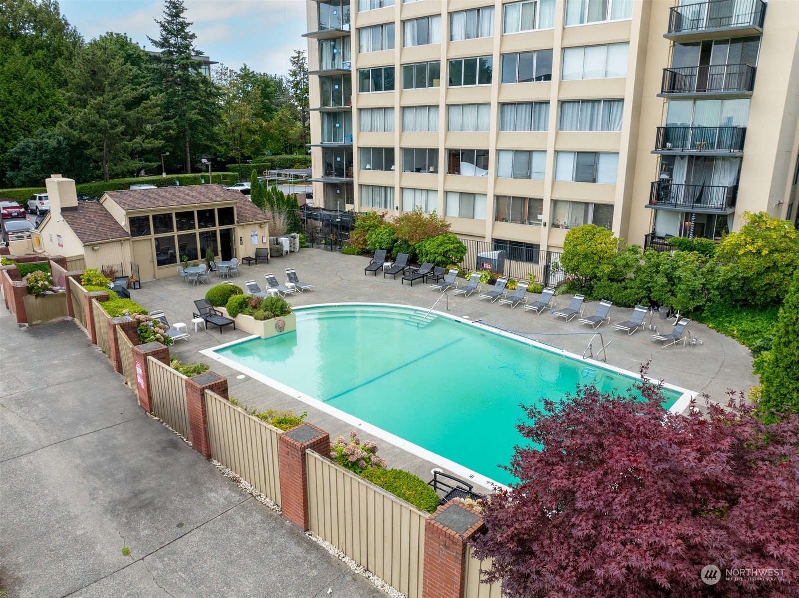 4540 8th Avenue NE Unit: 2001
