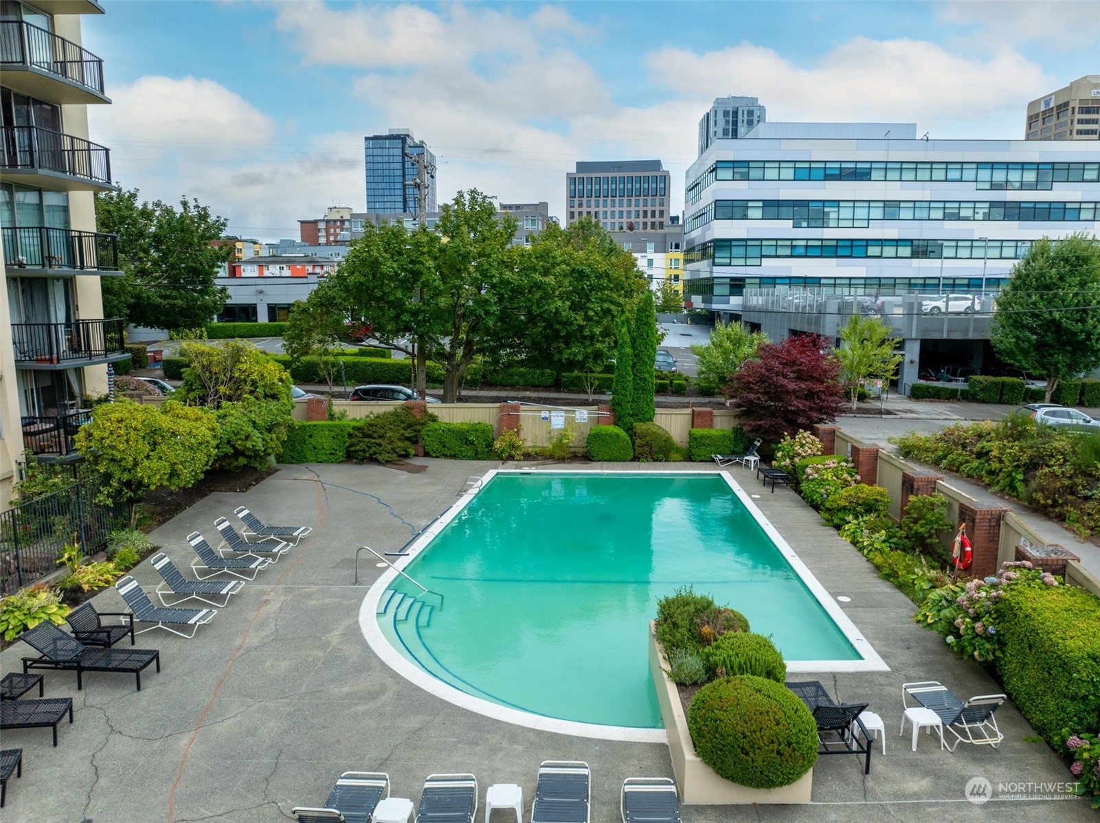 4540 8th Avenue NE Unit: 2001