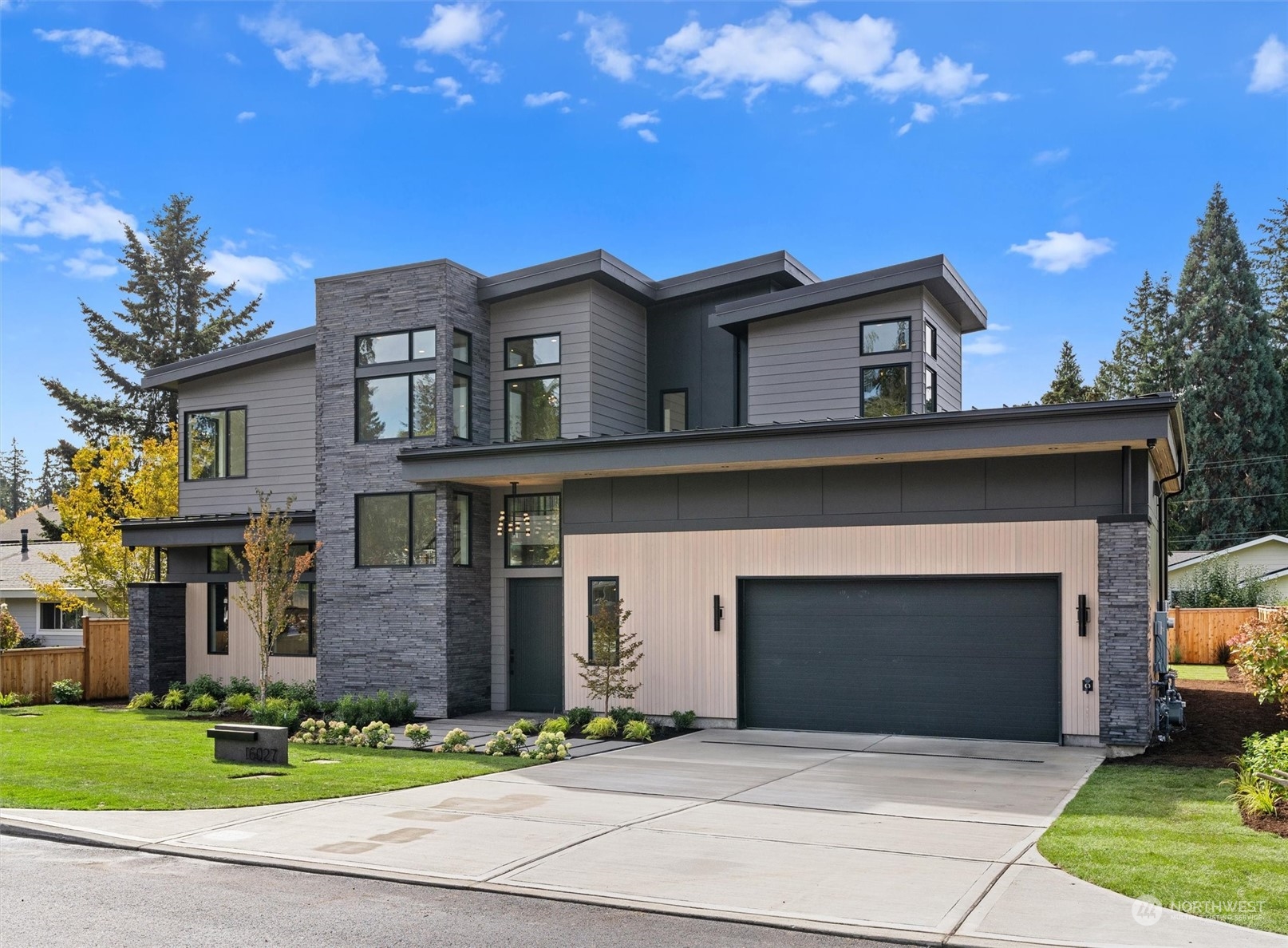 16027 SE 8th Street