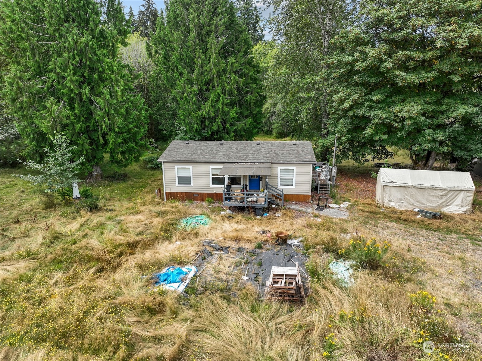 900 E Mikkelsen Road