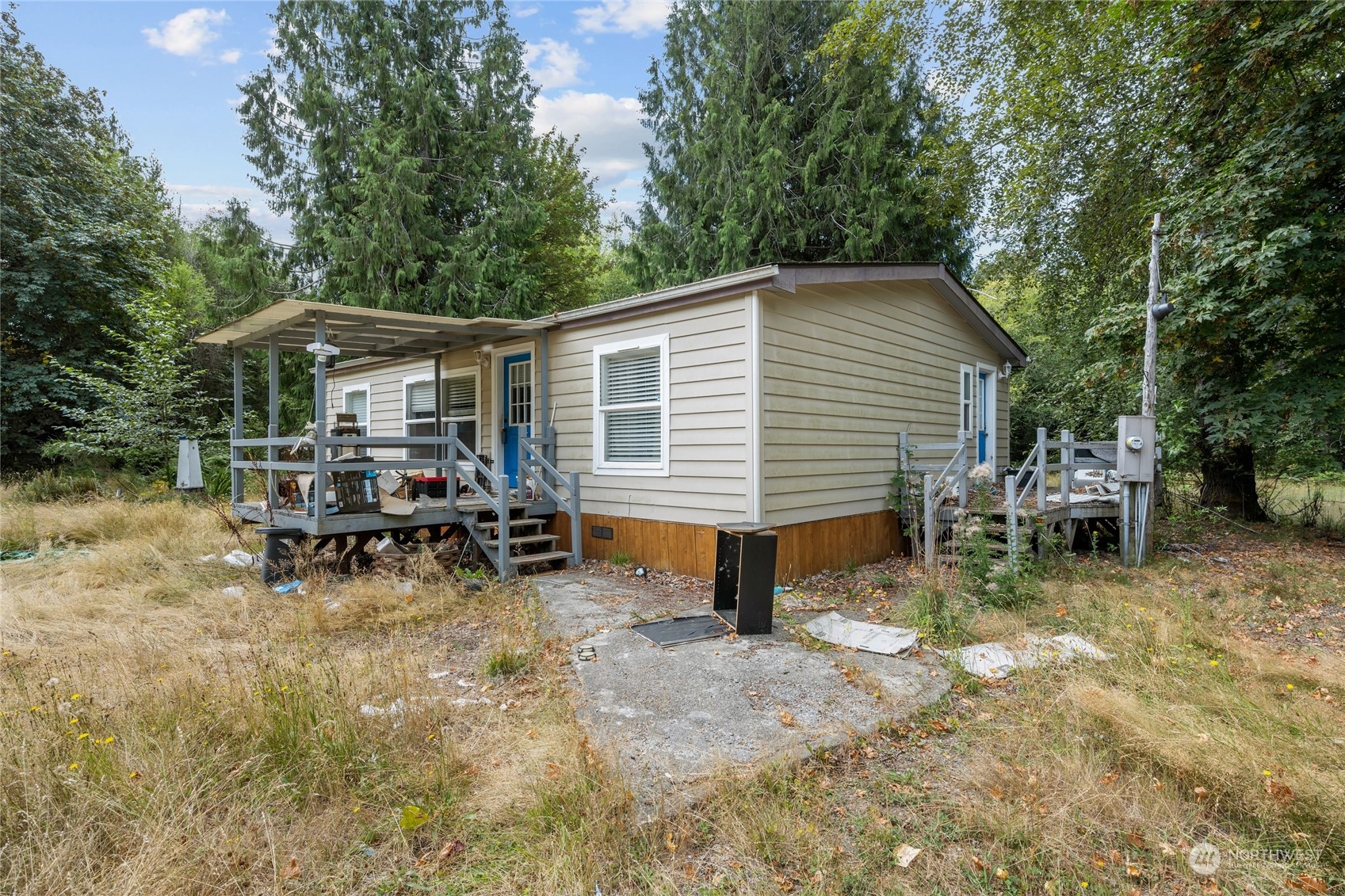 900 E Mikkelsen Road