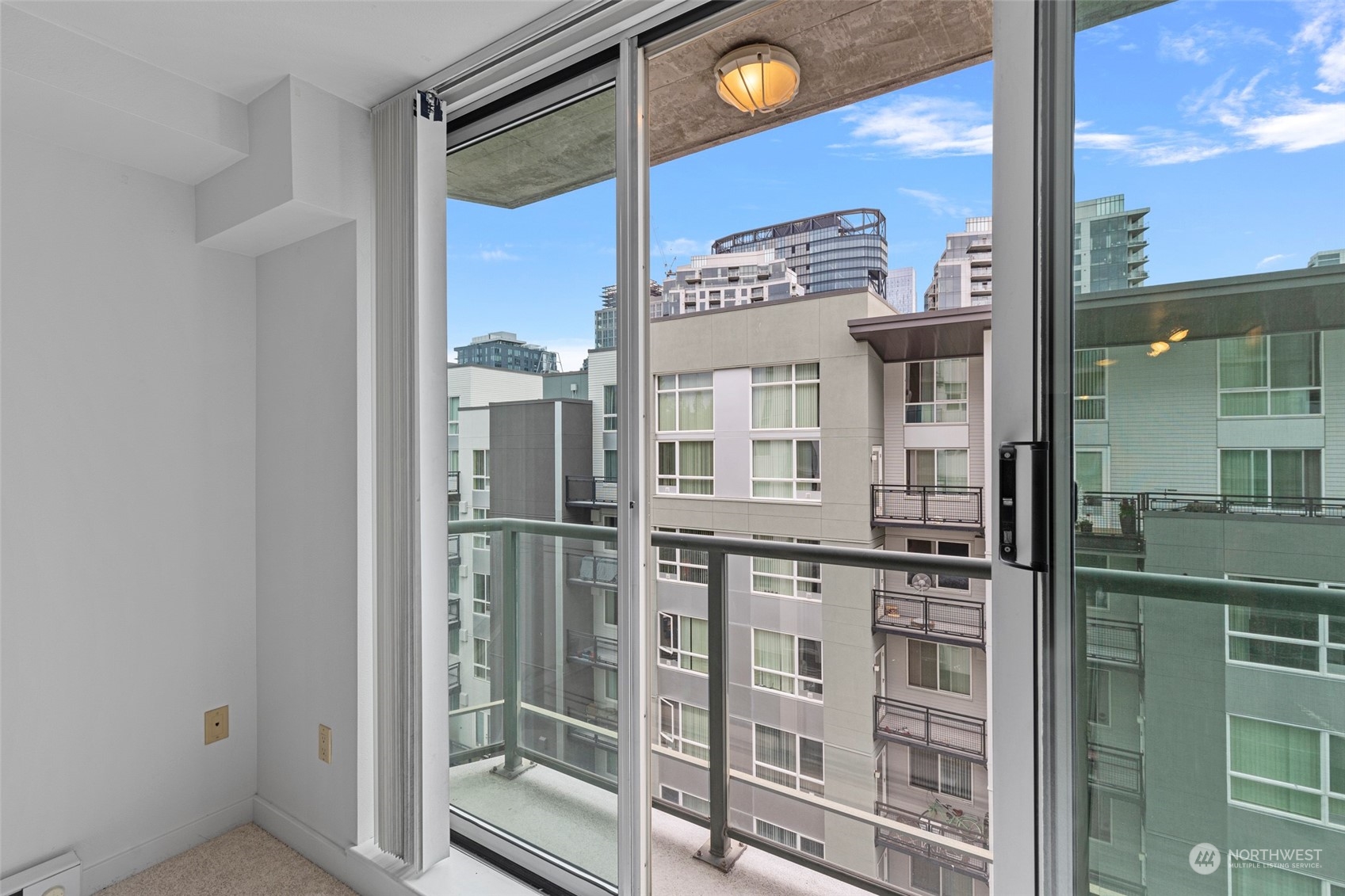 1100 106th Avenue NE Unit: 601