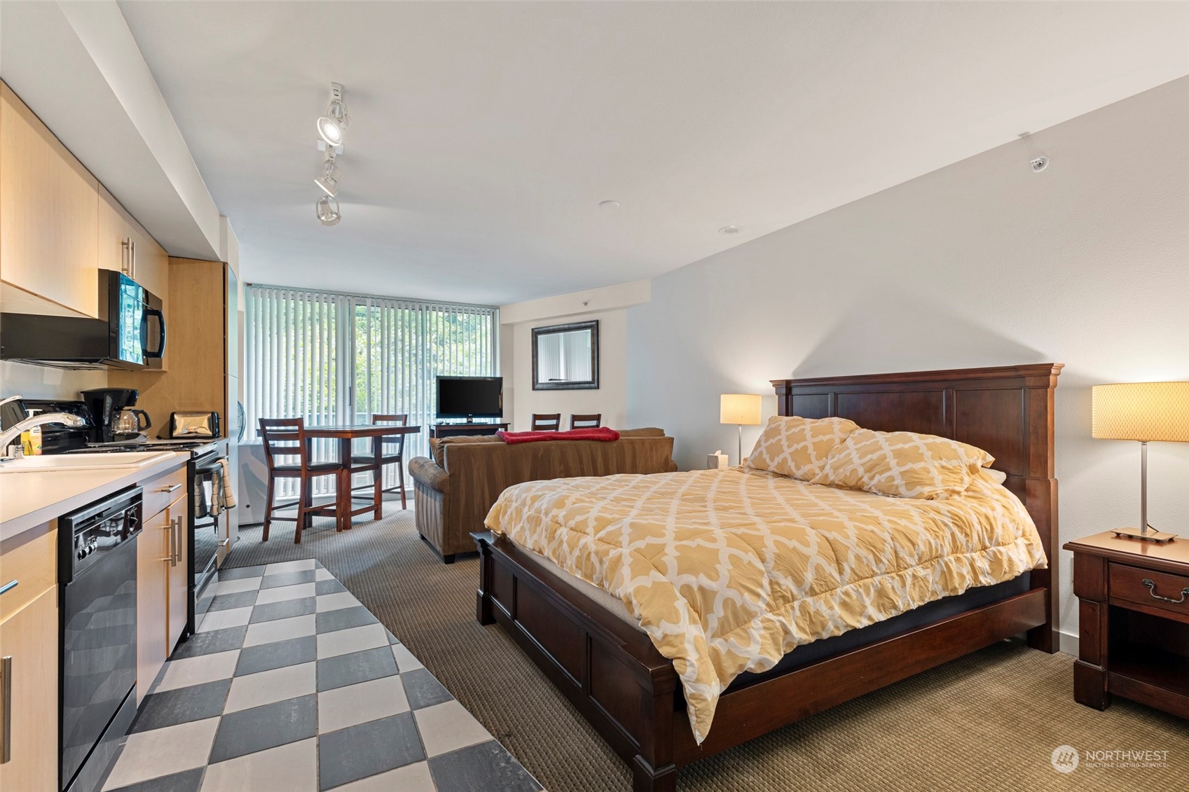 1100 106th Avenue NE Unit: 601