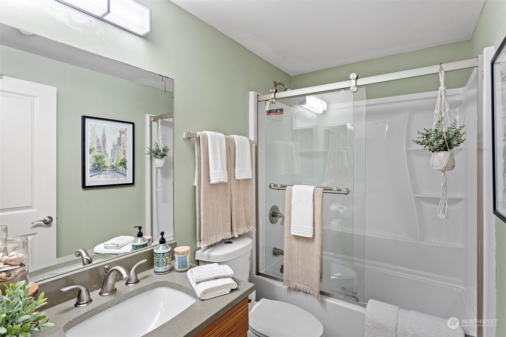 15132 NE 82nd St Unit: 102