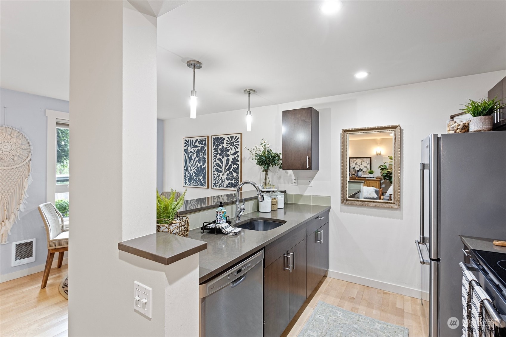 15132 NE 82nd St Unit: 102