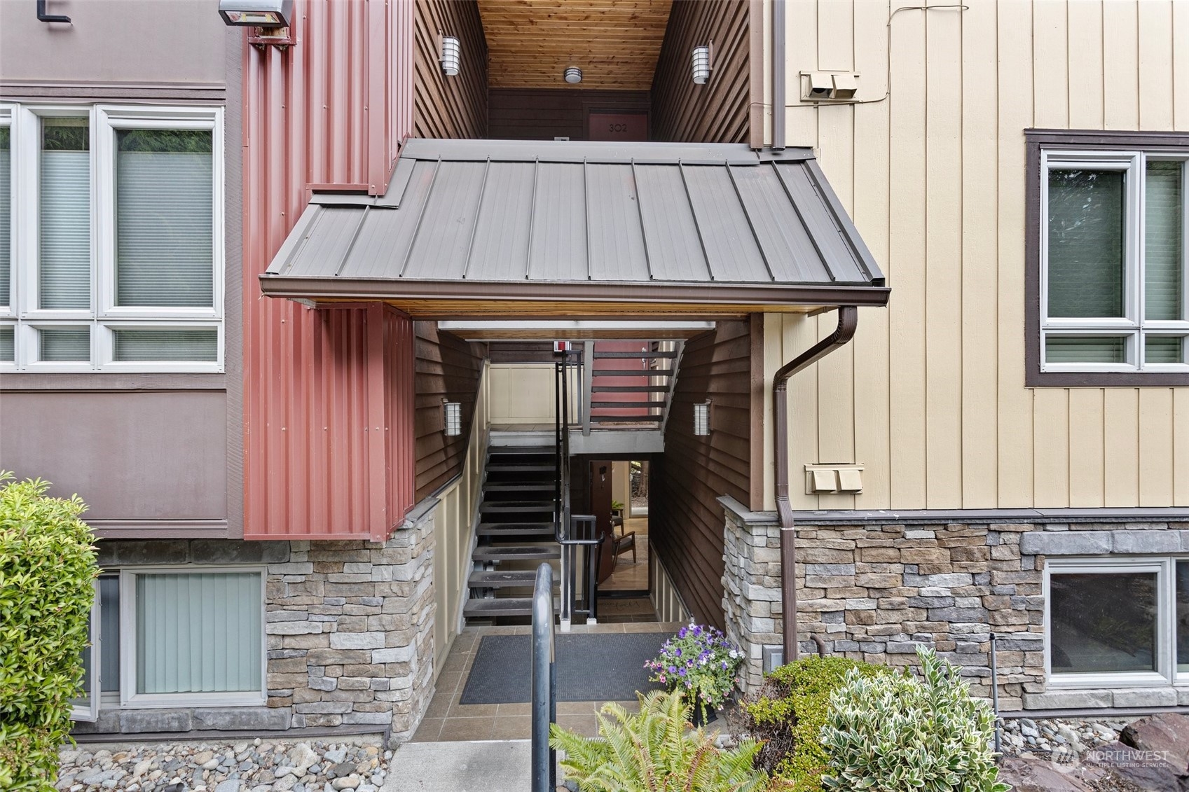 15132 NE 82nd St Unit: 102