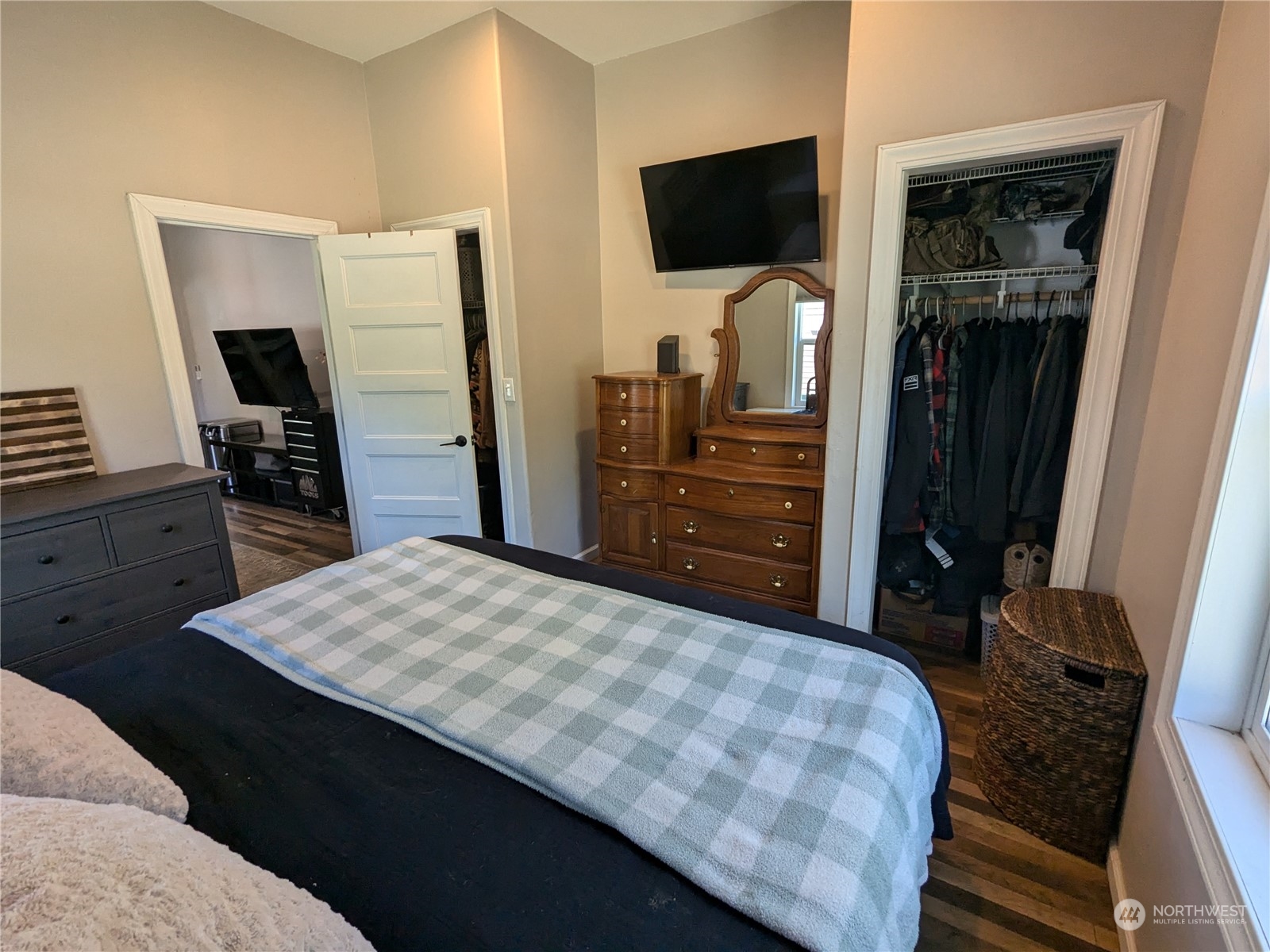13913 State Route 165 E