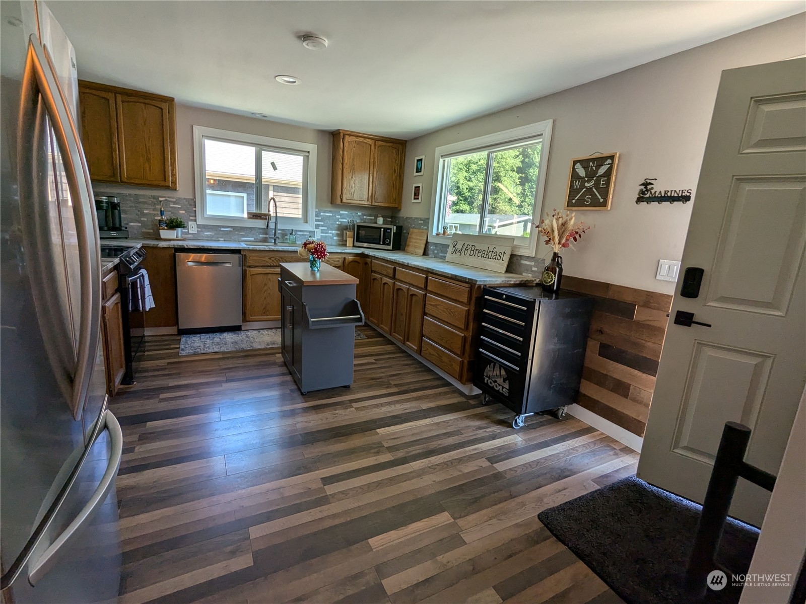 13913 State Route 165 E
