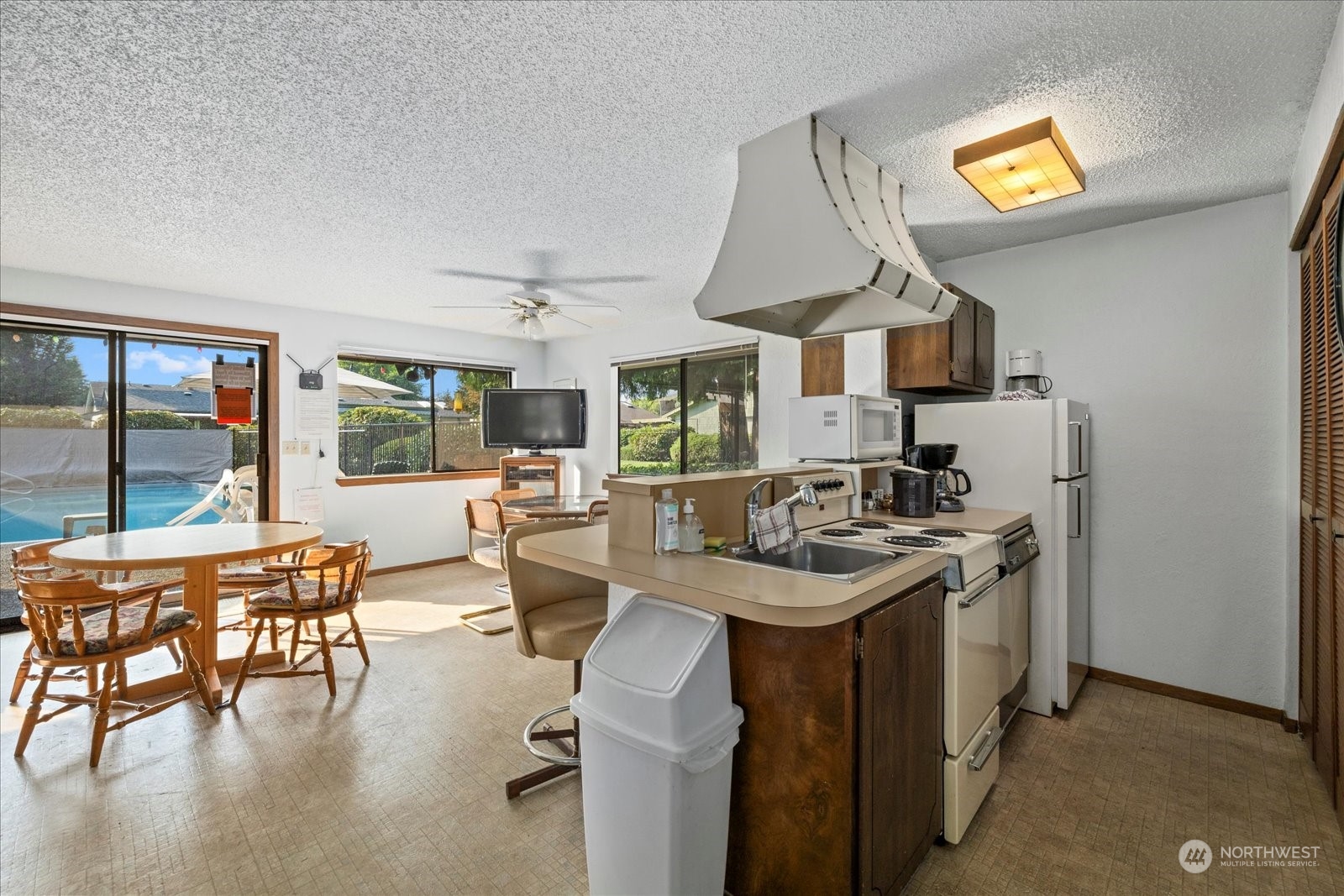 8405 55th Avenue NE Unit: 16