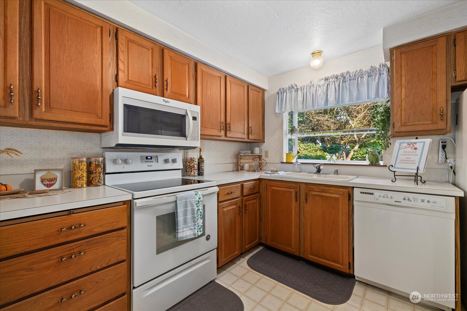 8405 55th Avenue NE Unit: 16