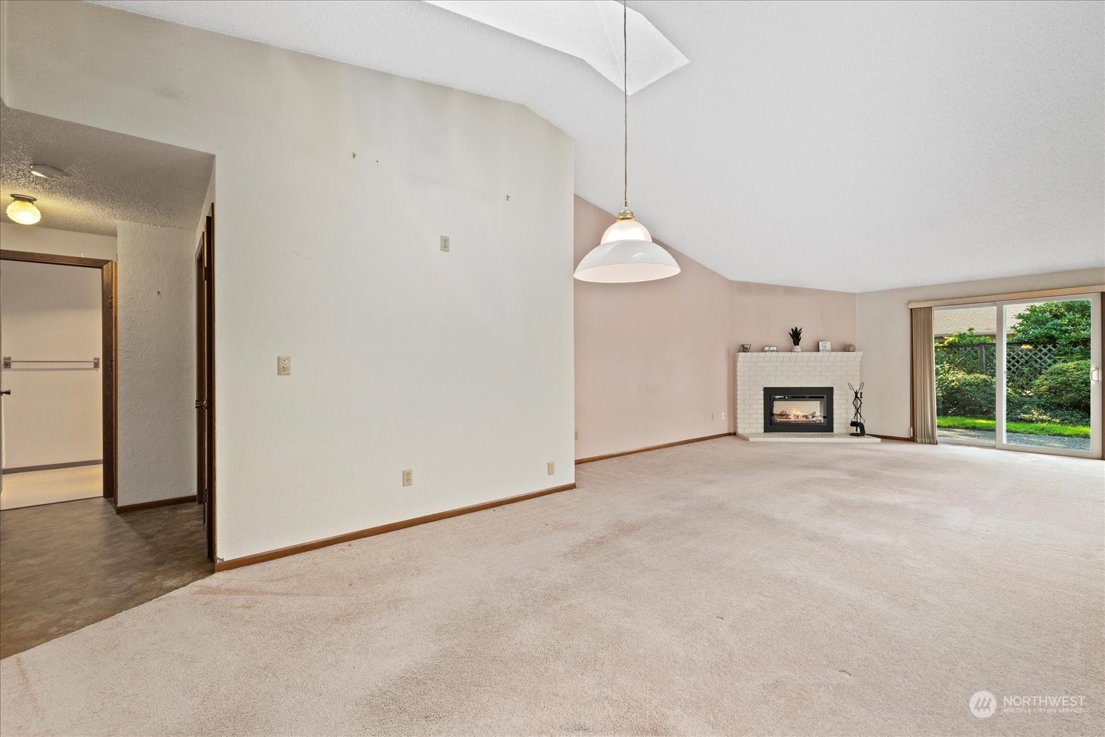 8405 55th Avenue NE Unit: 16