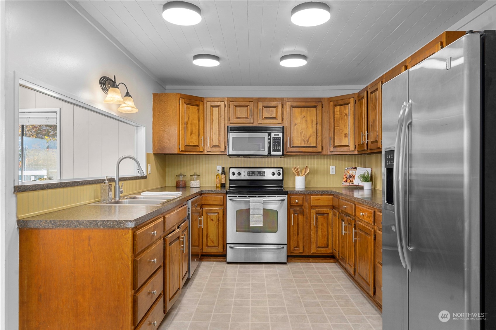2401 Tacoma Point Drive E