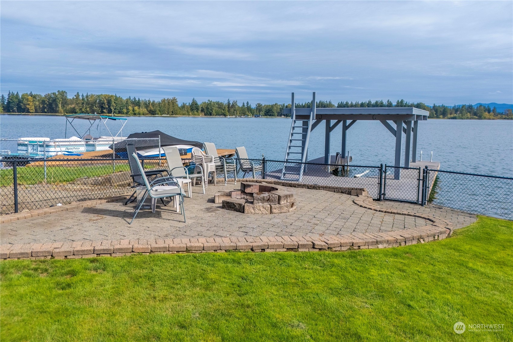 2401 Tacoma Point Drive E