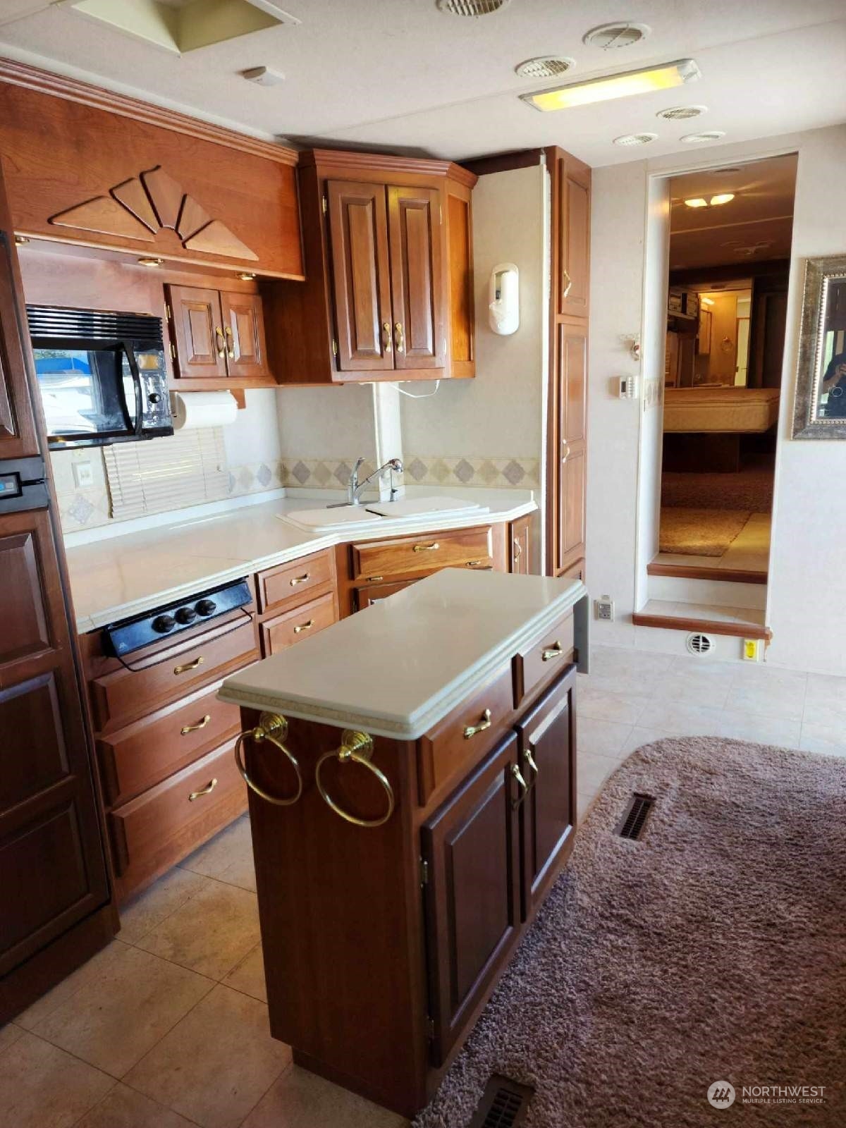 3285 Gold Creek Road W