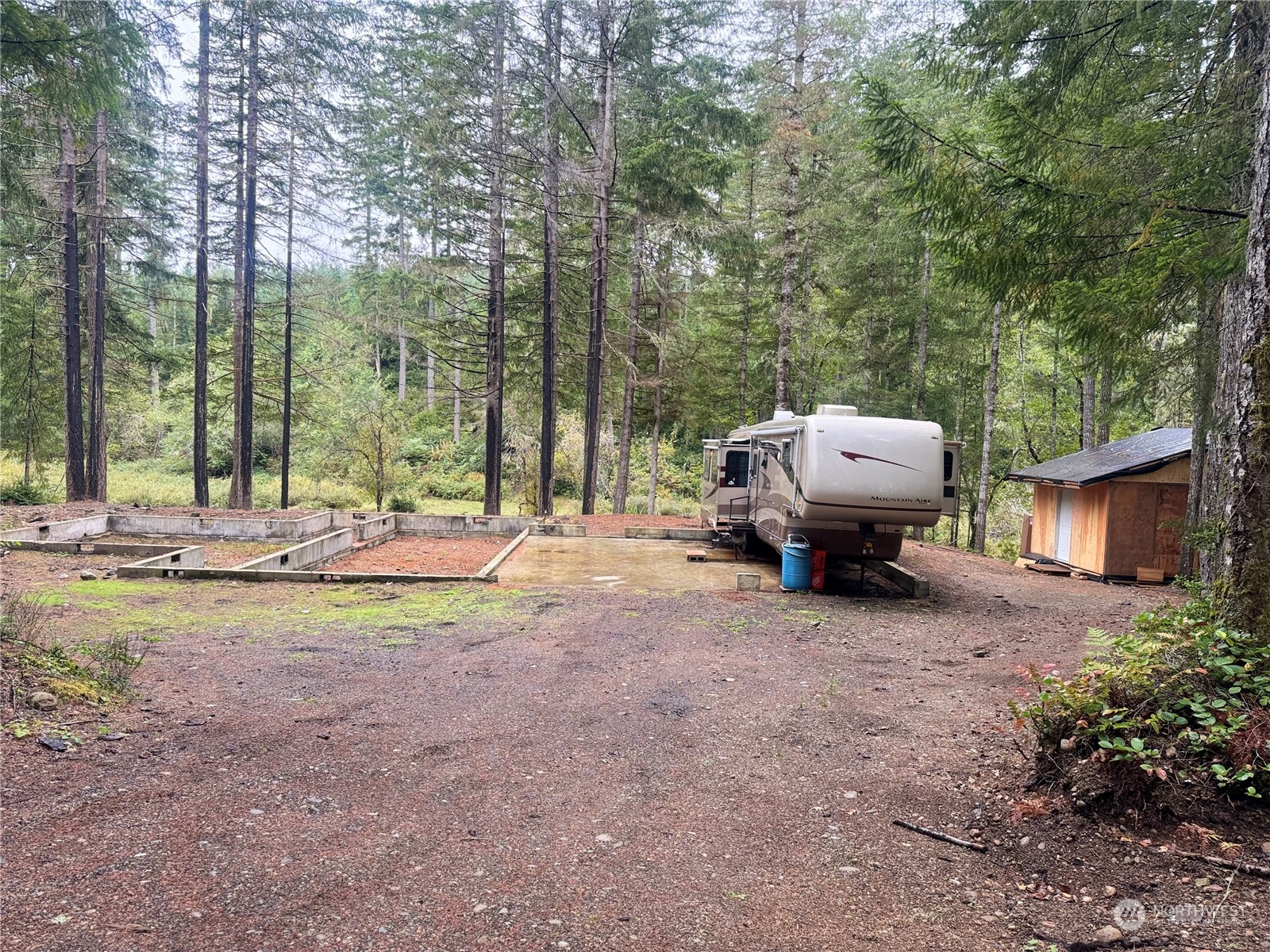 3285 Gold Creek Road W