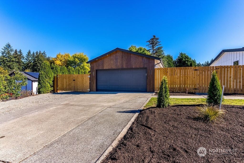2009 78th Street Ct E
