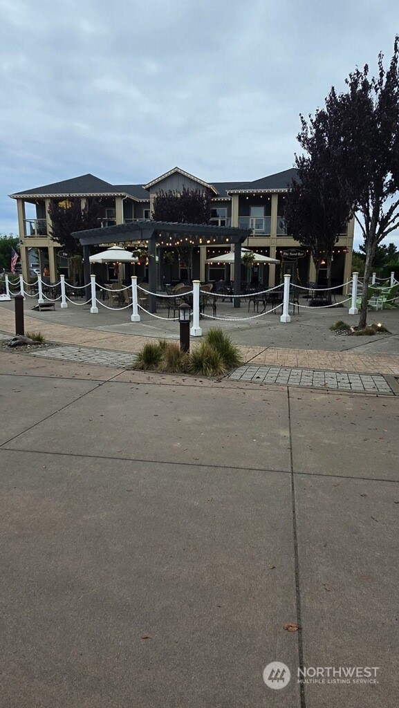 148 Marine View Drive SE