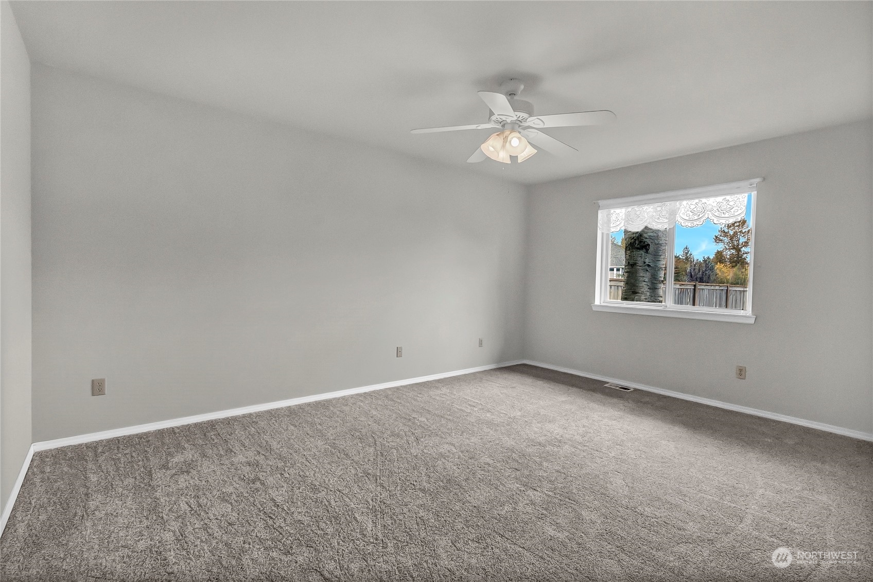 12810 68th Avenue E Unit: 1