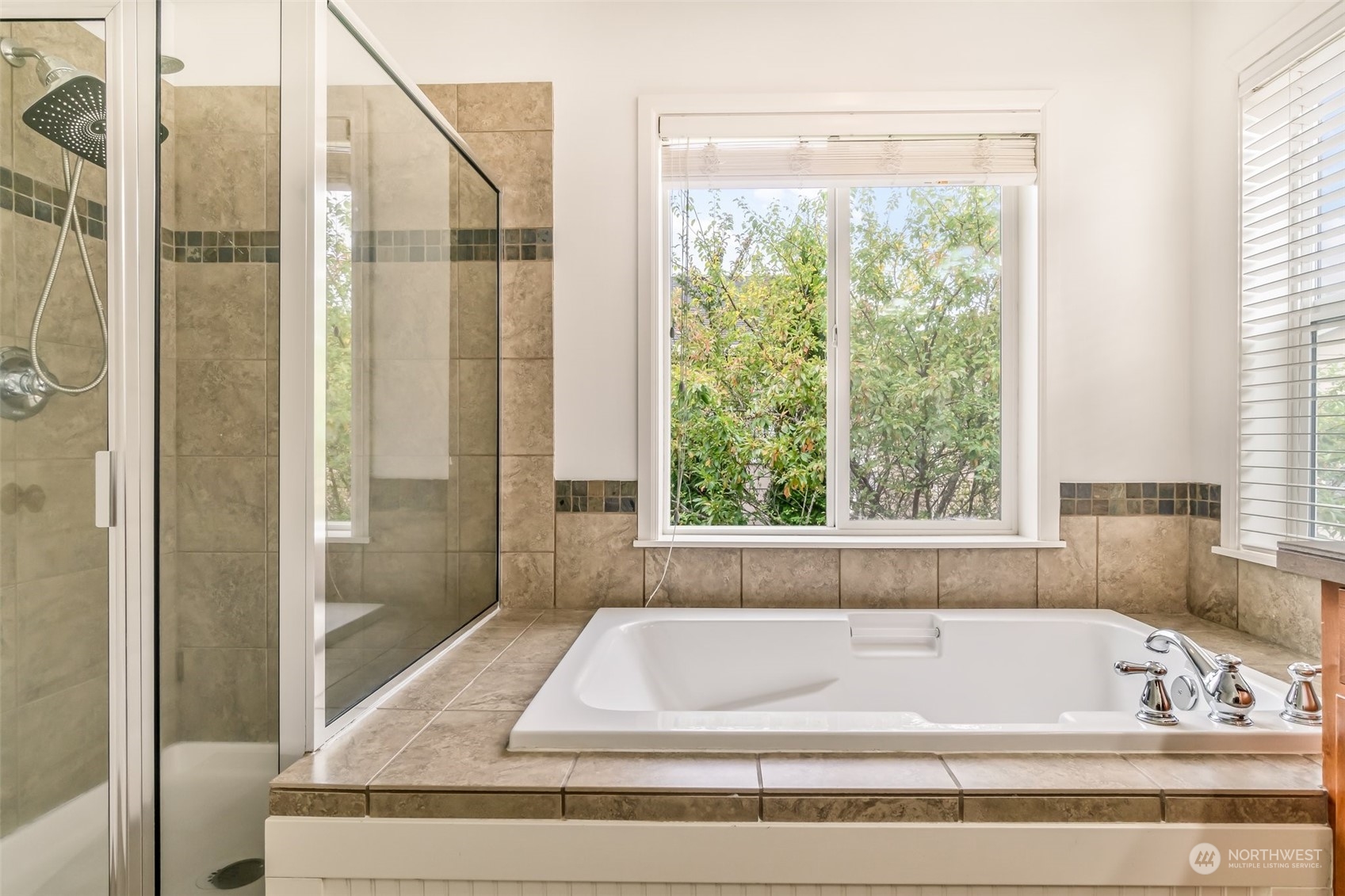 18330 39th Drive SE Unit: 90