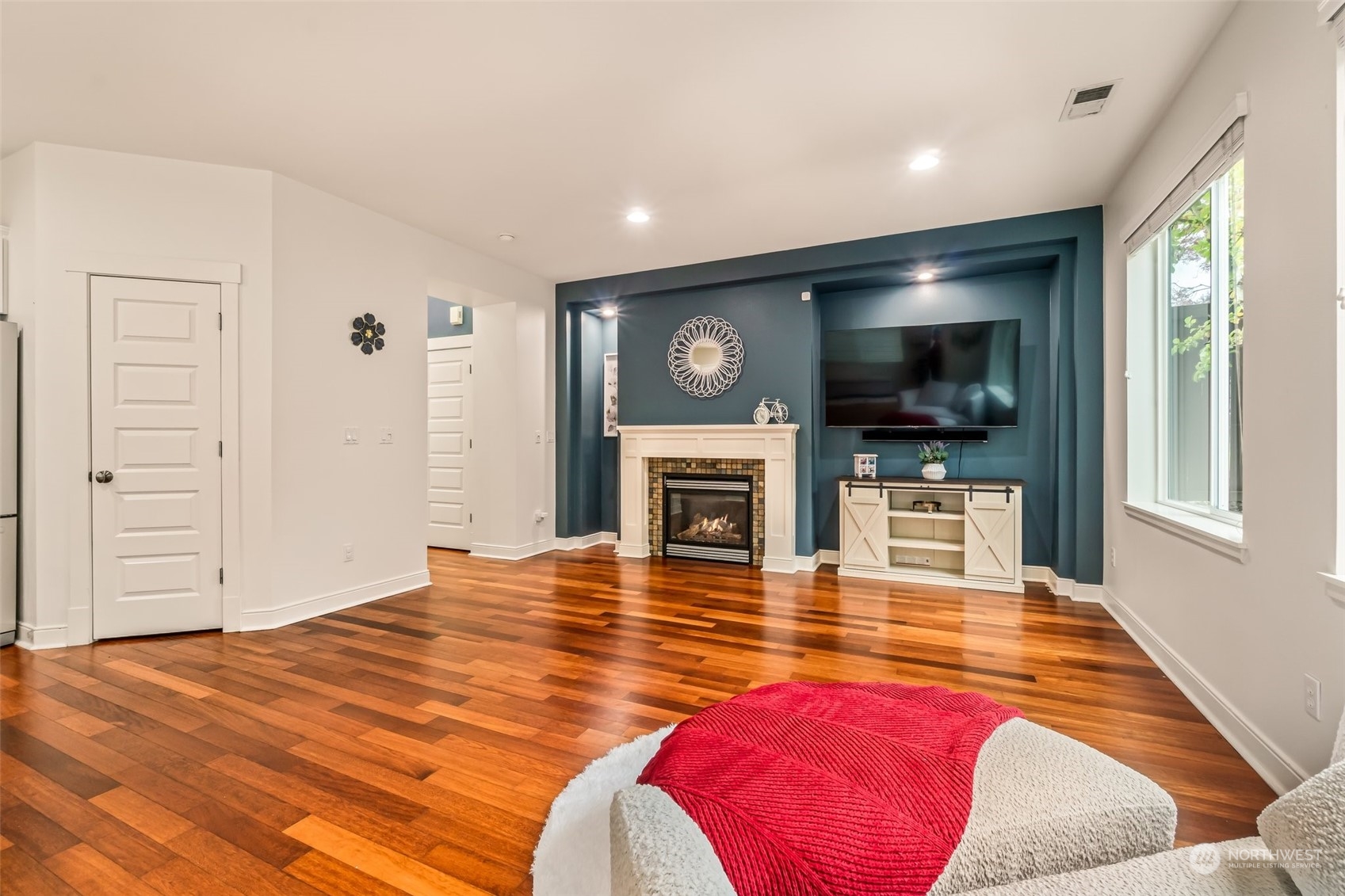 18330 39th Drive SE Unit: 90