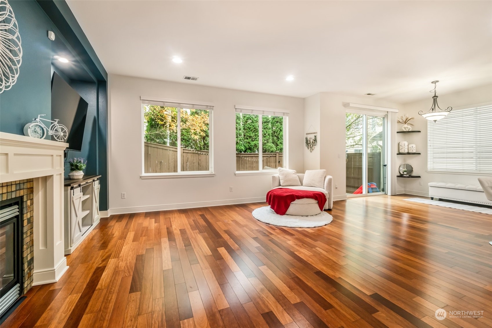 18330 39th Drive SE Unit: 90