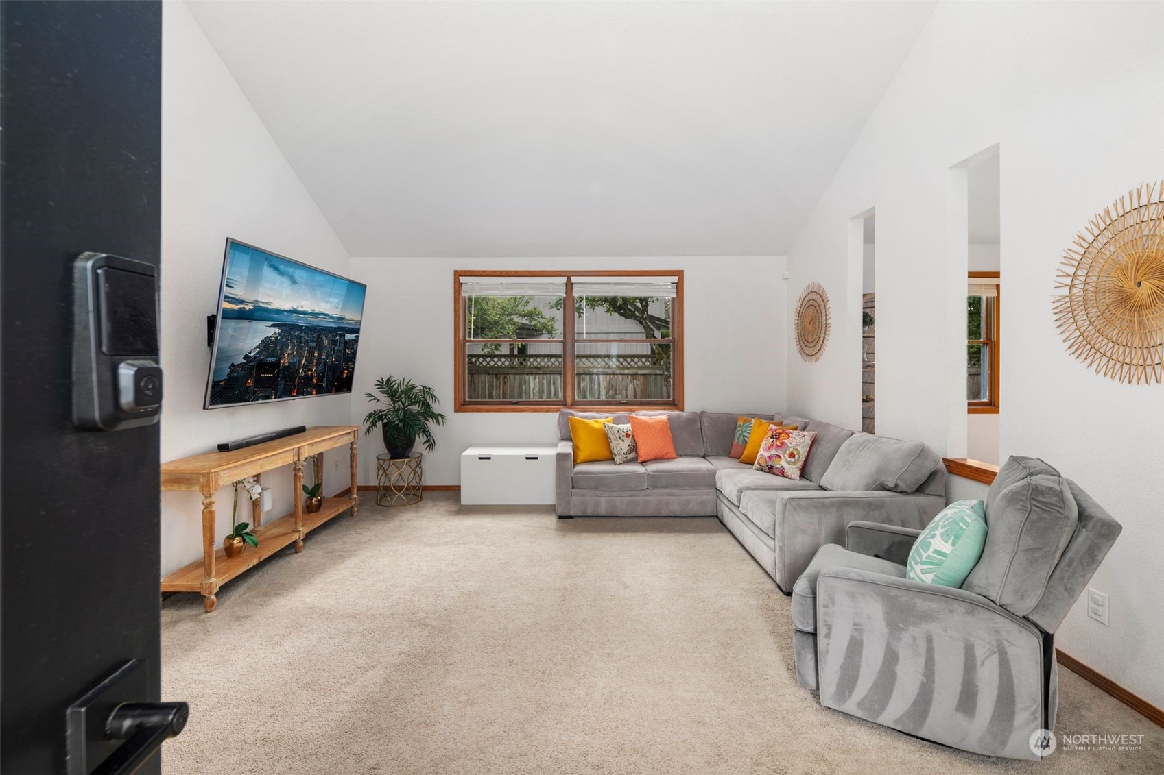 9902 Zircon Drive SW