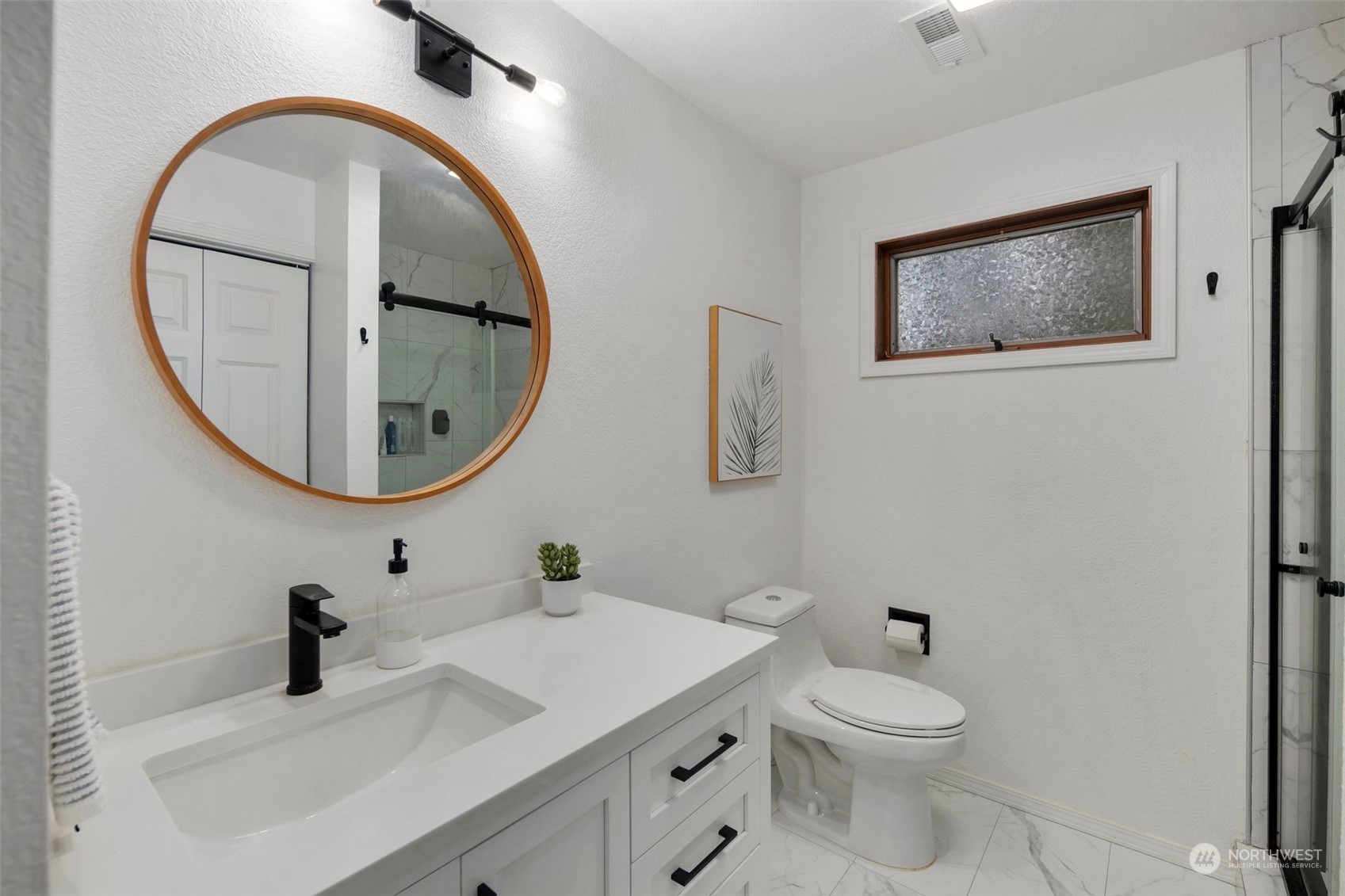 9902 Zircon Drive SW
