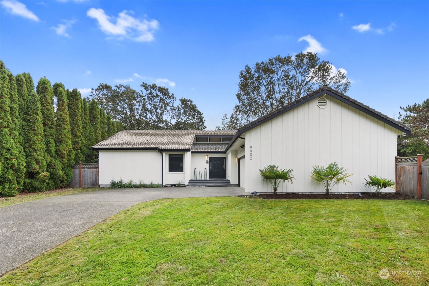 9902 Zircon Drive SW