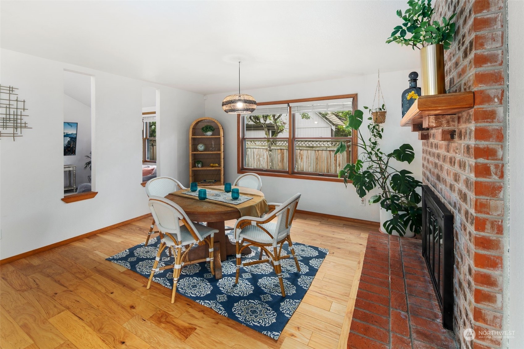 9902 Zircon Drive SW
