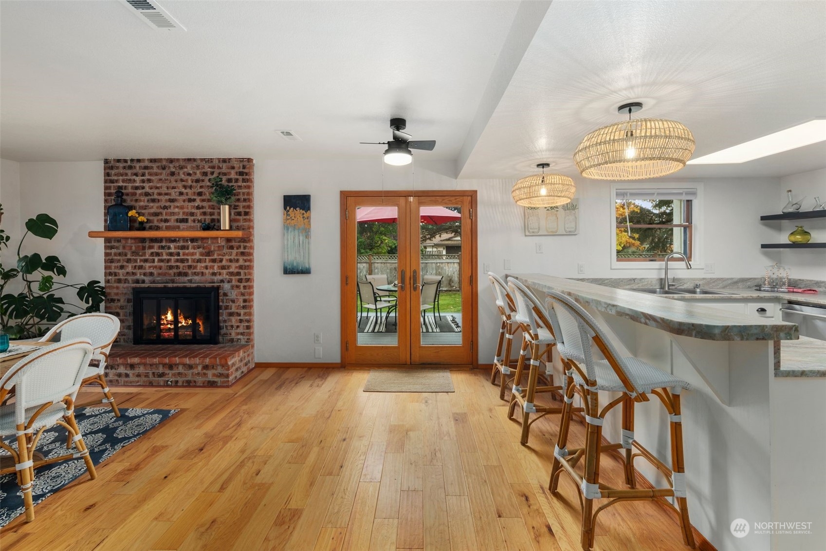 9902 Zircon Drive SW